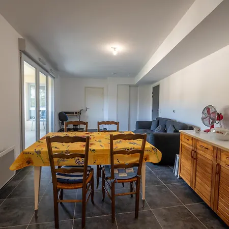T2 Moderne Avec Balcon - Ideal Couples Et Familles - Fr-1-677-54 Apartment *