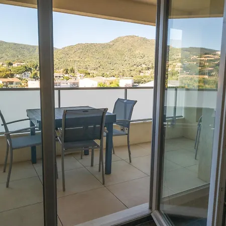 Apartment T2 Moderne Avec Balcon - Ideal Couples Et Familles - Fr-1-677-54 *