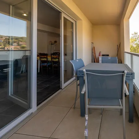 Apartment T2 Moderne Avec Balcon - Ideal Couples Et Familles - Fr-1-677-54 Le Lavandou